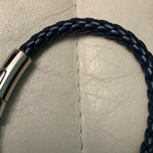 Blue Braided Leather Bracelet - Magnetic Silvertone Closure - Picture 2 of 9